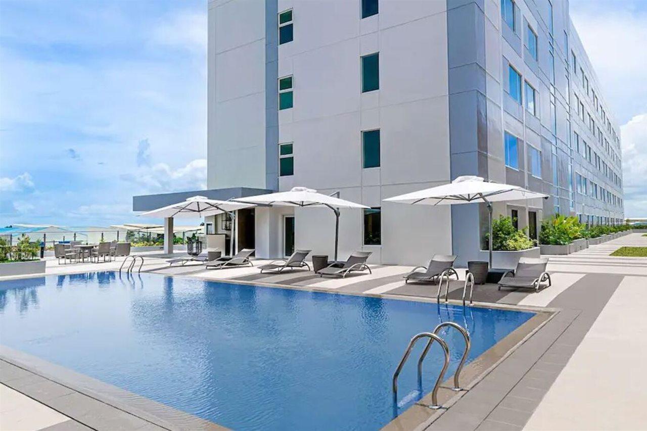 Park Inn By Radisson Bacolod Buitenkant foto