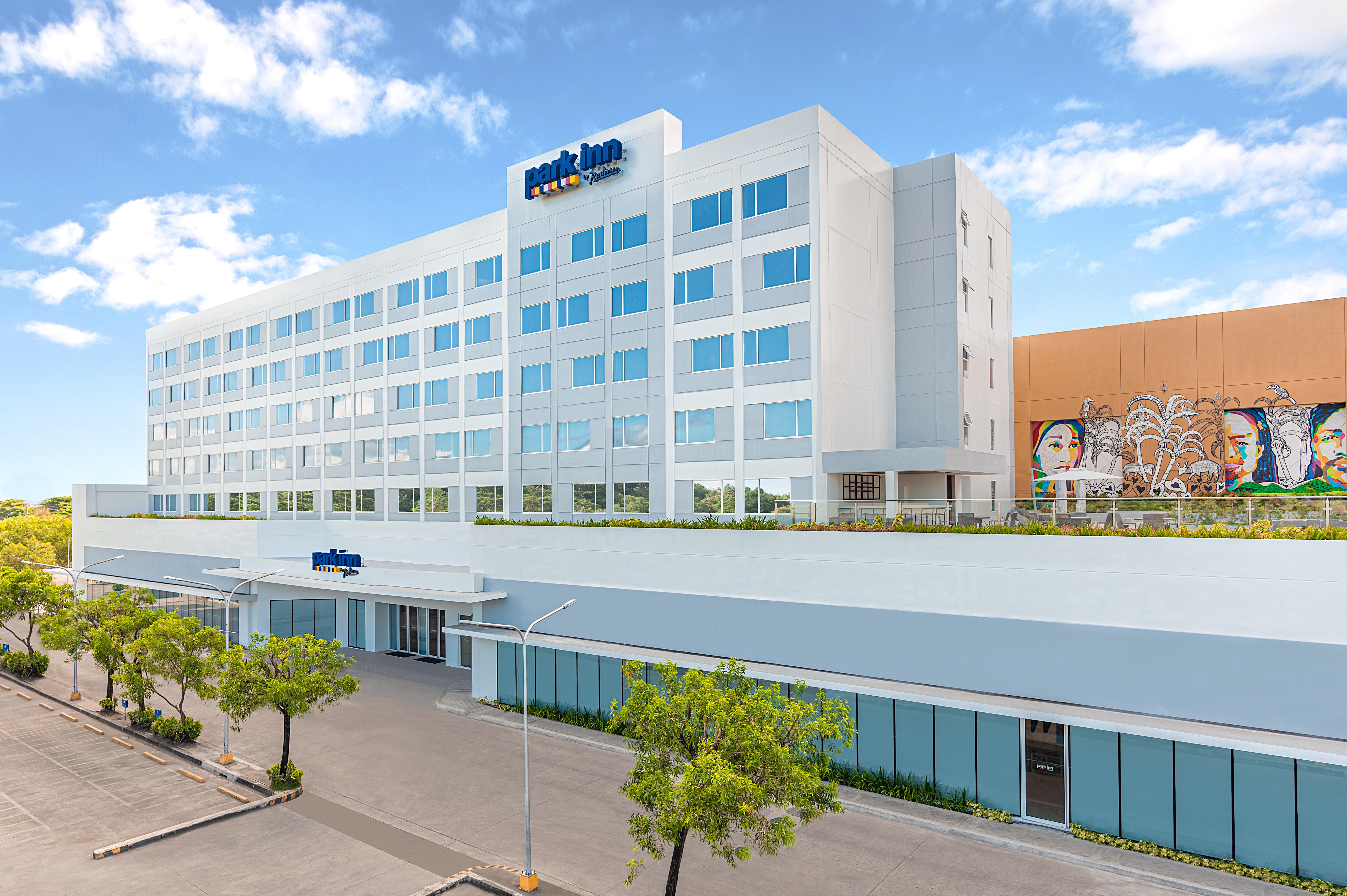 Park Inn By Radisson Bacolod Buitenkant foto