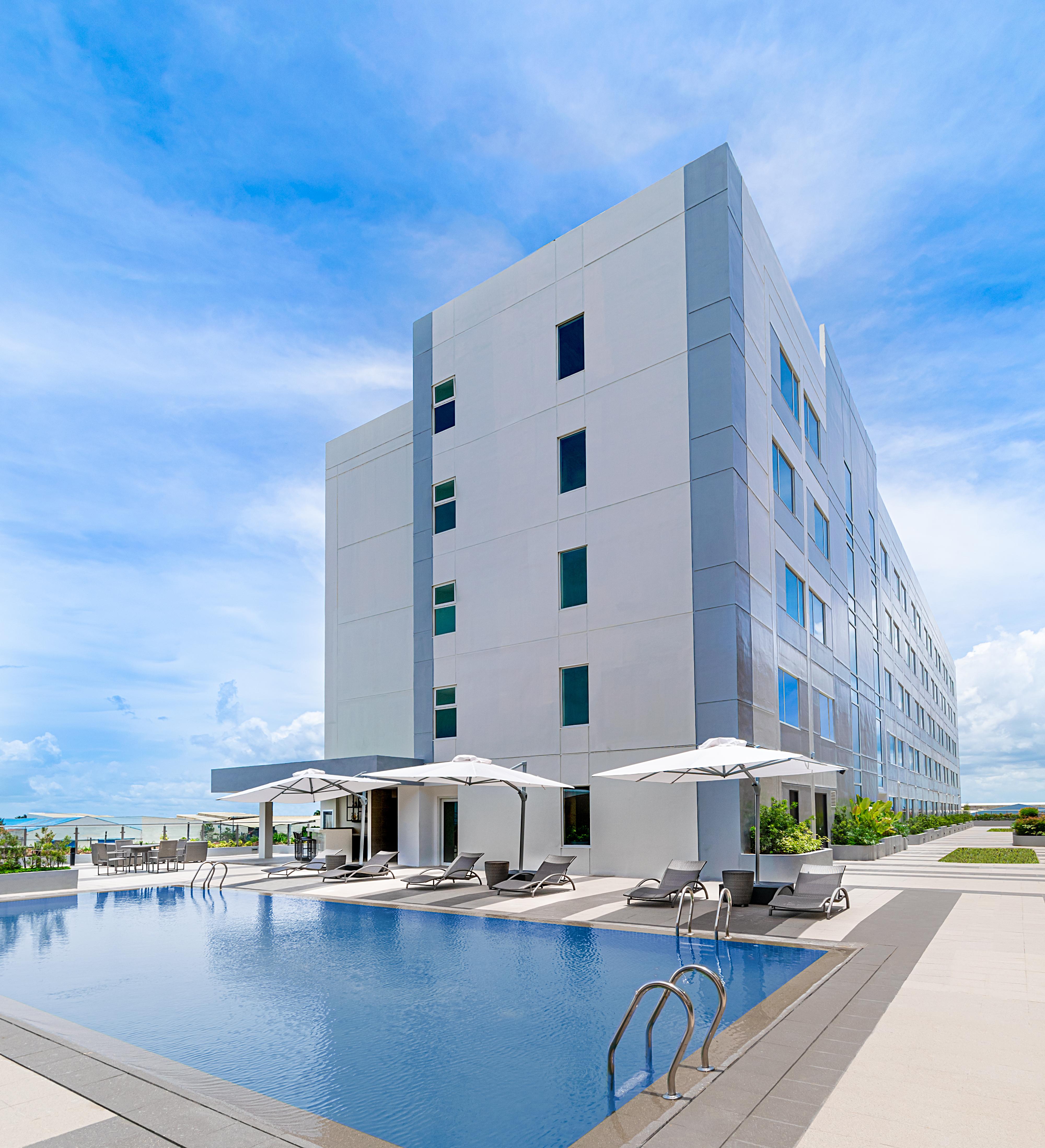 Park Inn By Radisson Bacolod Buitenkant foto