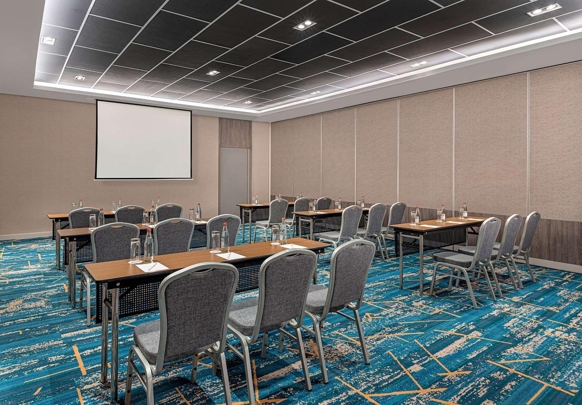 Park Inn By Radisson Bacolod Buitenkant foto