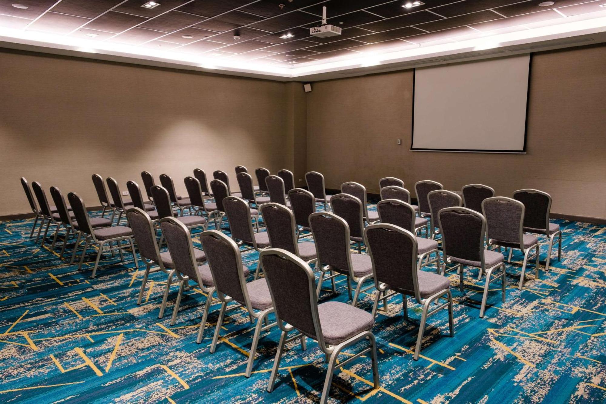 Park Inn By Radisson Bacolod Buitenkant foto